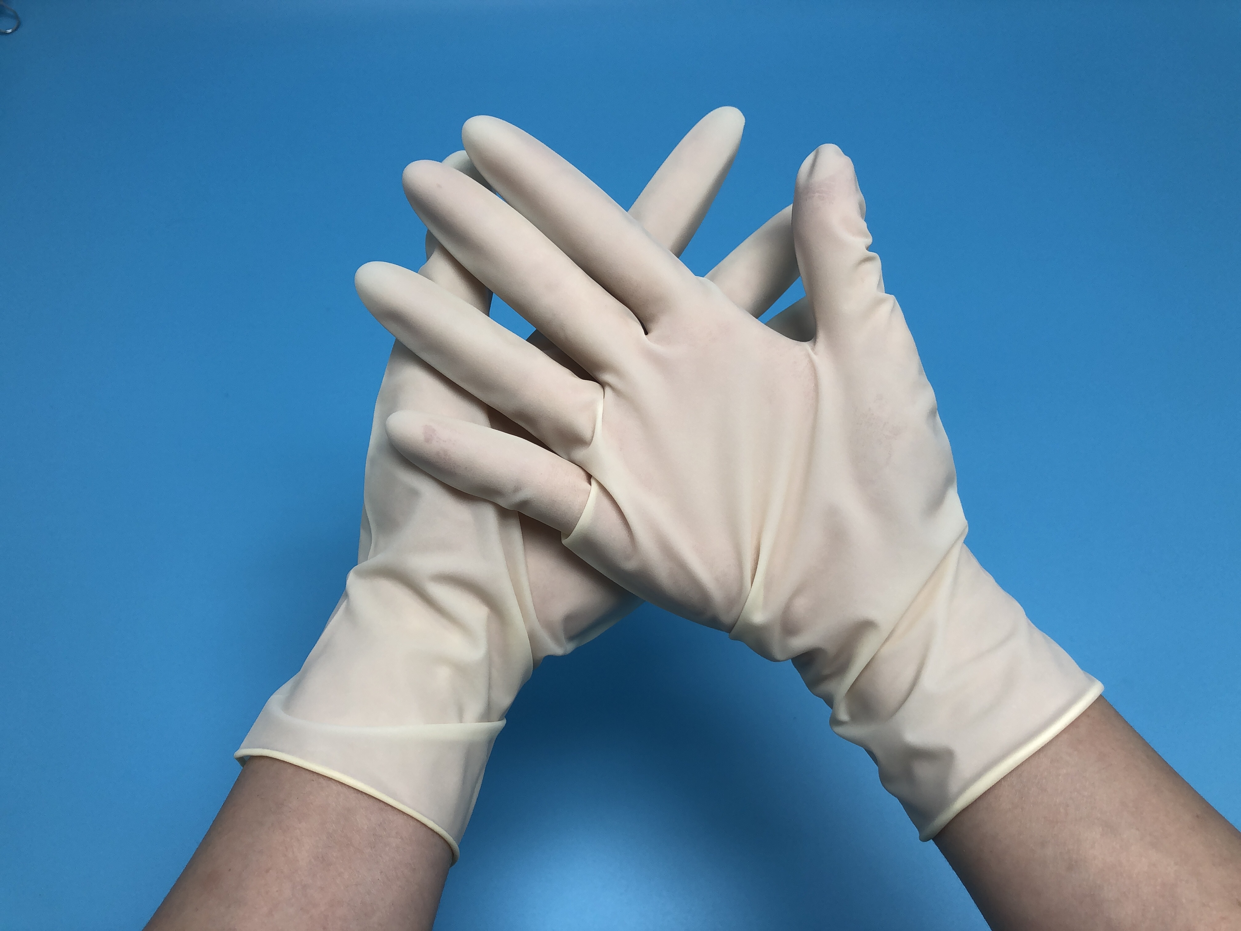 
      Rękawice lateksowe do badań lekarskich
     </font></font>