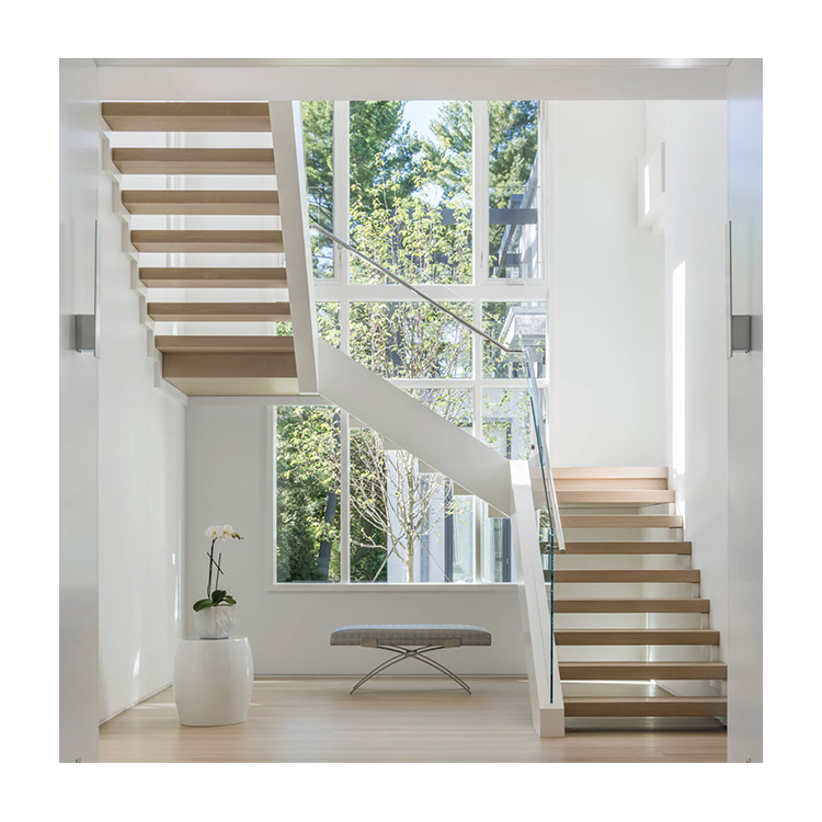 Konstrukcja balustrady schodowej ze stali nierdzewnej w kształcie litery L z białego drewna
