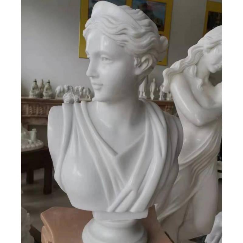 Rzeźba popiersia Artemidy Diany
