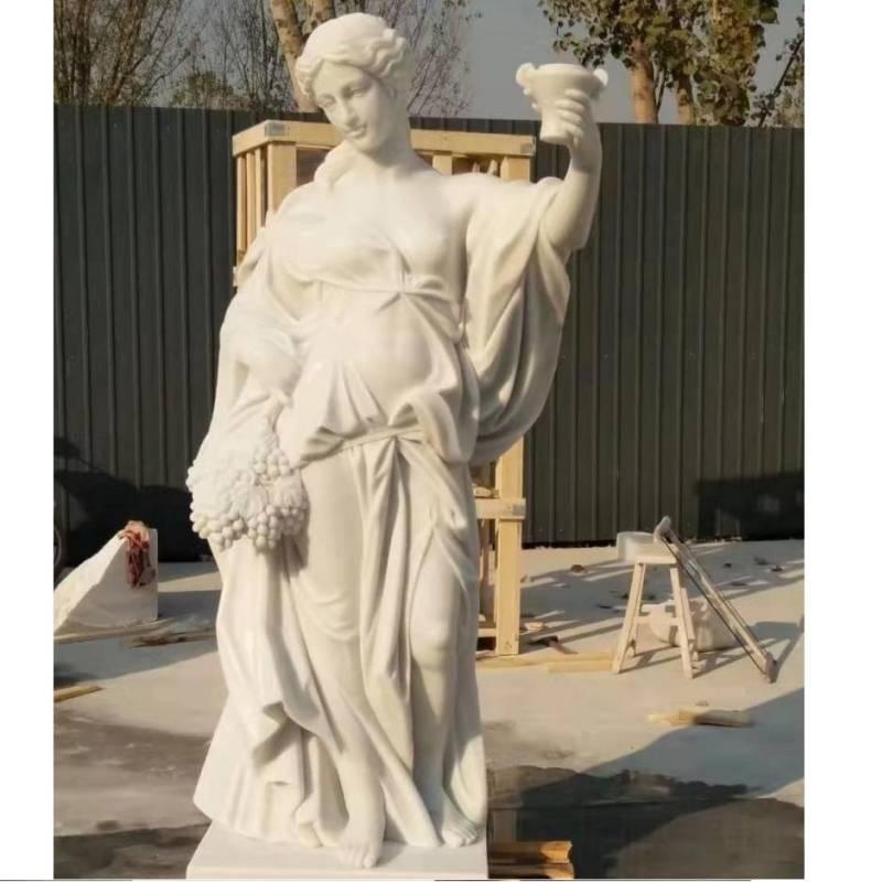 Marmurowa rzeźba Demeter

