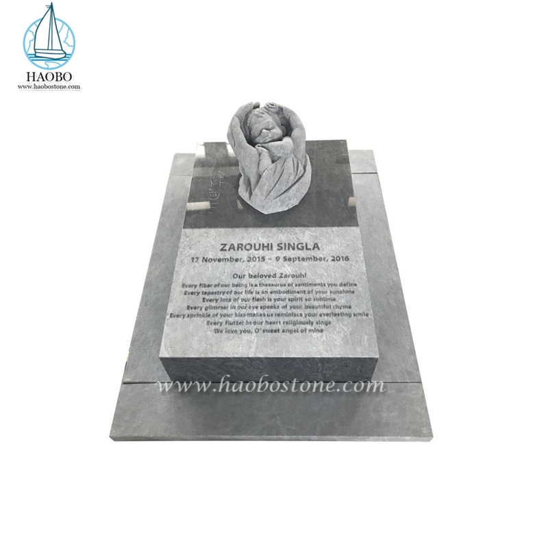 Dostosowany szary granitowy dłoń trzymający rzeźbiony pomnik anioła dziecka
