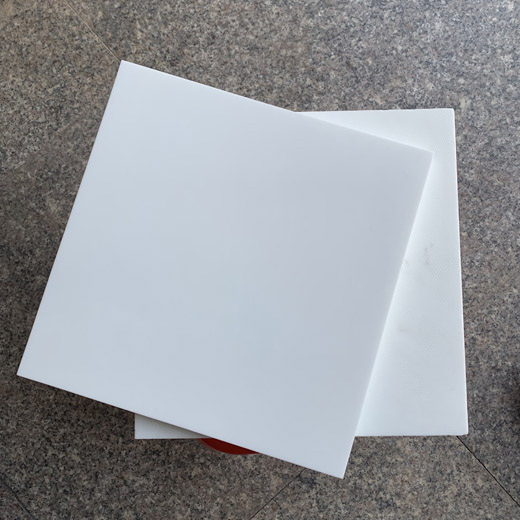 Sztuczna płytka kamienna Czysta biała płyta nanoszklana do świętego otoczenia
